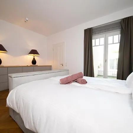 Luxe - 180 Sqm - Balkon - Parkplatz - Messe Dusseldorf
