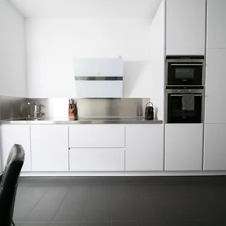 Luxe - 180 Sqm - Balkon - Parkplatz - Messe Dusseldorf