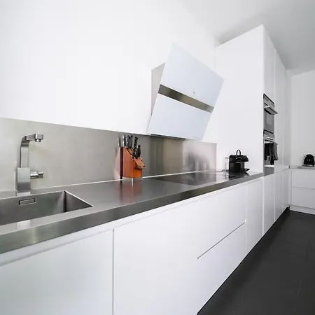 Luxe - 180 Sqm - Balkon - Parkplatz - Messe