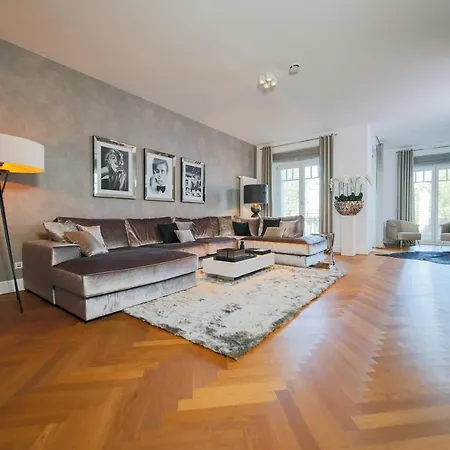 Luxe - 180 Sqm - Balkon - Parkplatz - Messe * Düsseldorf