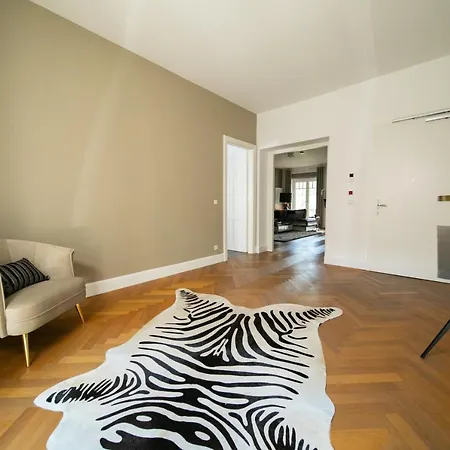 Luxe - 180 Sqm - Balkon - Parkplatz - Messe Apartamento Düsseldorf